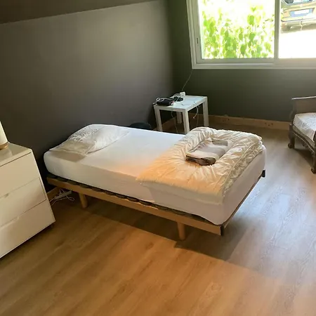 In With Pool & River, Cleaning Included * Brives-sur-Charente