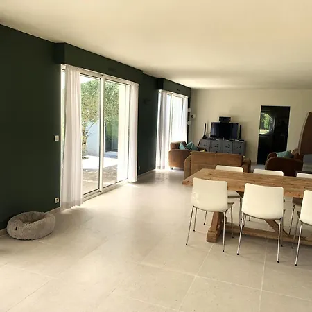 In With Pool & River, Cleaning Included Villa *